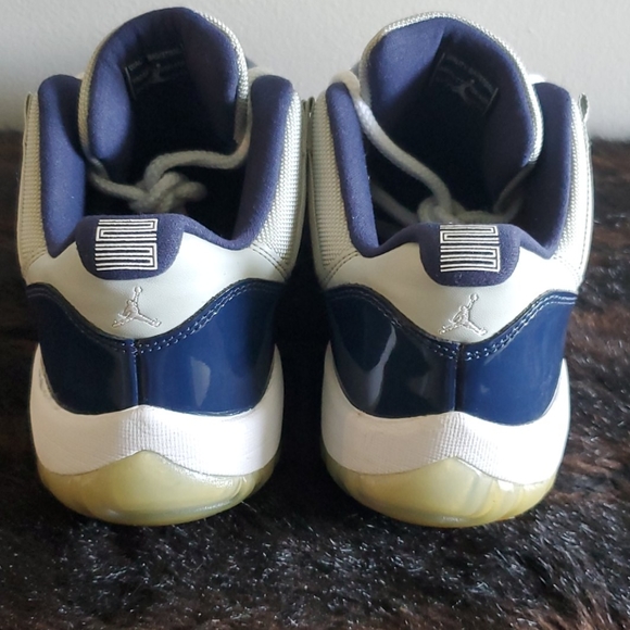 Air Jordan 11 Retro Low George Town Size 9 - Picture 5 of 11